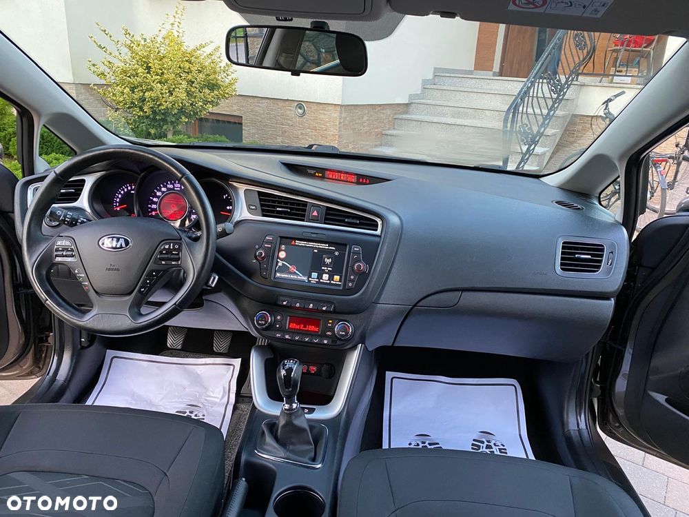 Kia Ceed 1.6 GDI Fifa World Cup Edition - 9