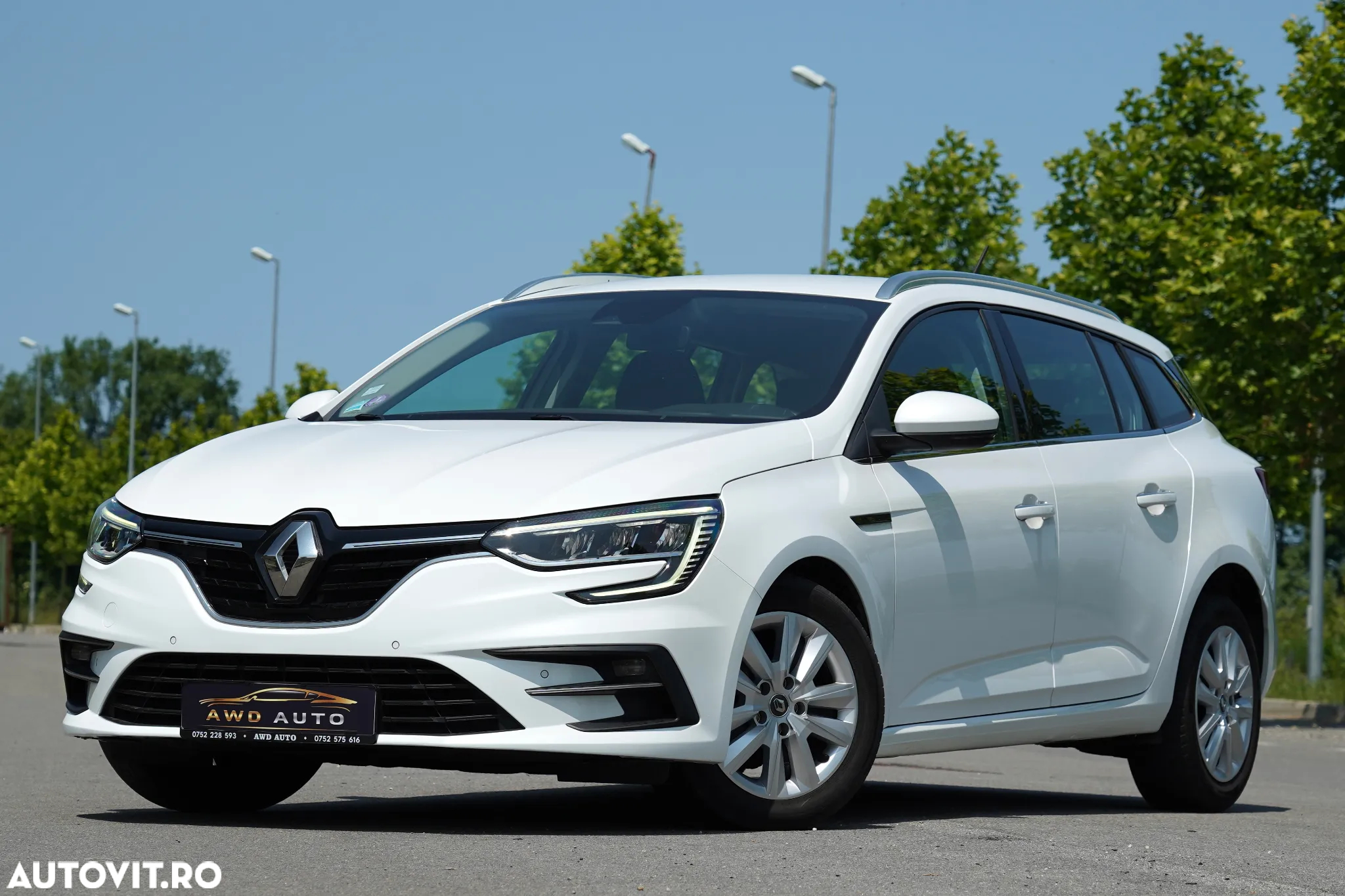 Renault Megane TCe EDC Intens - 23
