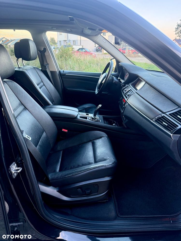 BMW X5 xDrive35i Edition Exclusive - 11