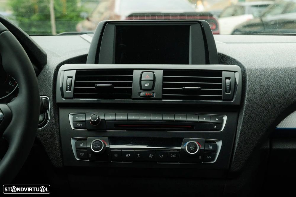 BMW 120 d Pack M - 27