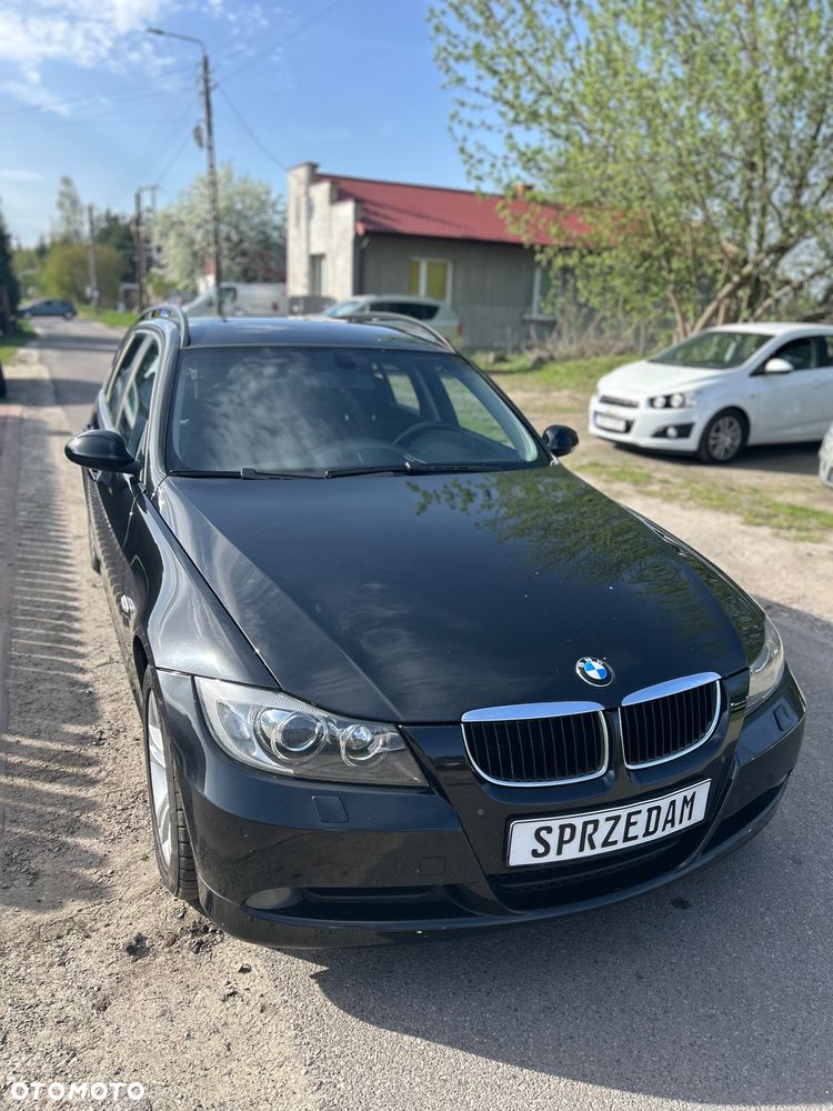 BMW Seria 3 318i - 2