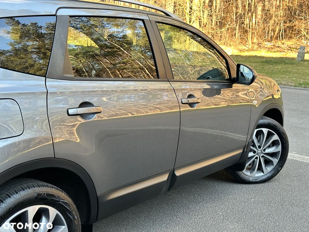 Nissan Qashqai 2.0 4x4 Tekna Premium - 12