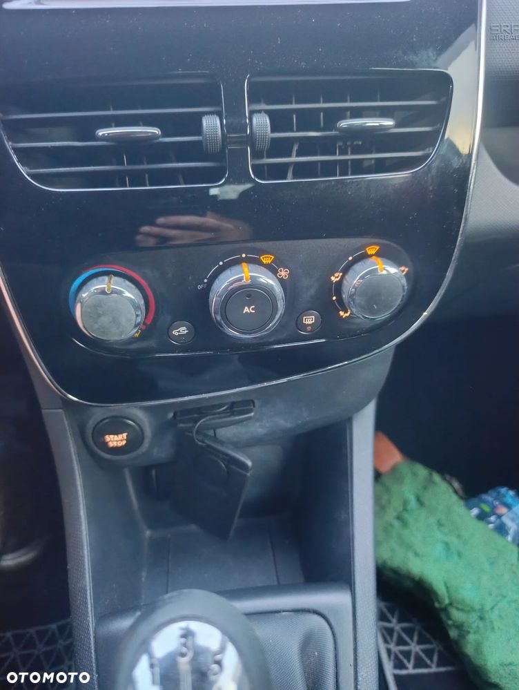 Renault Clio 1.5 dCi Limited - 15