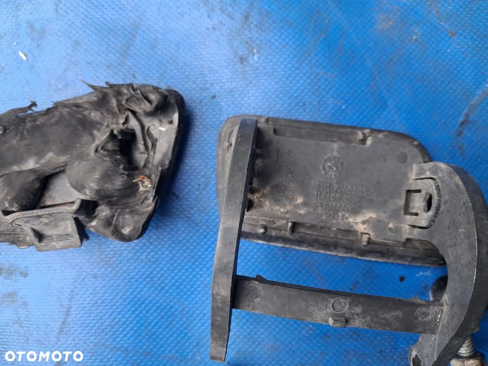 BMW 5 E60 E61 OKAZJA WYPRZEDAŻ POZOSTAŁOŚCI Antena rekin oryginał // Włącznik świateł xenon 6925287  //  Czujnik poziomowania lamp reflektorów 1093697  //  Ramka lewarka dźwigni skrzyni biegów automat podświetlenie 7034089 //  Zbiornik płynu spryskiwaczy 61667055349 pompka 8377430 //  atrapa nerki grill maski  //  Klema minus minusowa  //  Zapalniczka gniazdo zapalniczki  //  Odbłyśnik zderzaka tył tylnego lewy odbłysk sedan  //  Kierunek kierunkowskaz w błotnik - 15