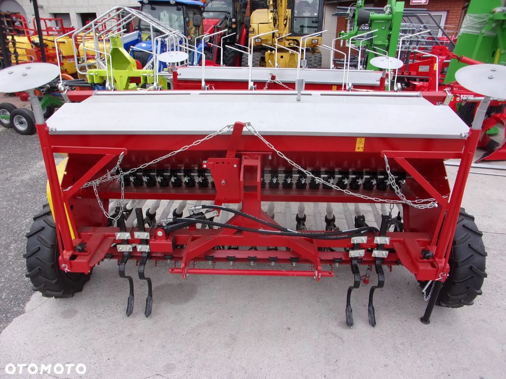 Meprozet Siewnik zbożowy 2-talerzowy S117T MEPROZET 3,0m; Siewnik zbożowy stopkowy-redlicowy S107/2 MEPROZET 2,5m; Siewnik zbożowy stopkowy-redlicowy S107 MEPROZET 3,0m - 33