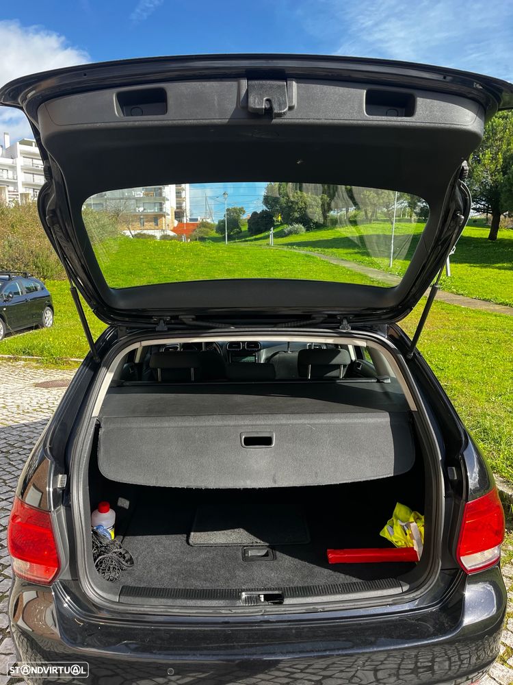 VW Golf Variant 1.6 TDi Highline DSG - 9