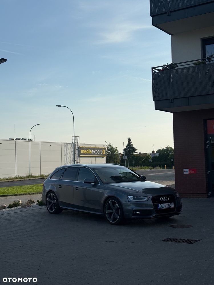 Audi A4 Avant 2.0 TDI Quattro - 11