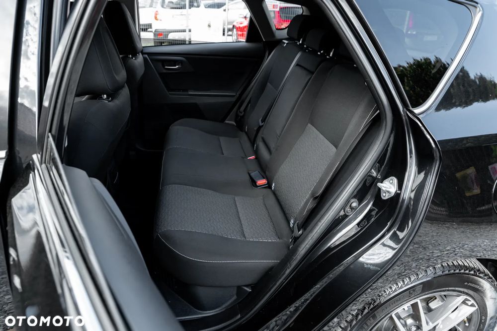 Toyota Auris - 21