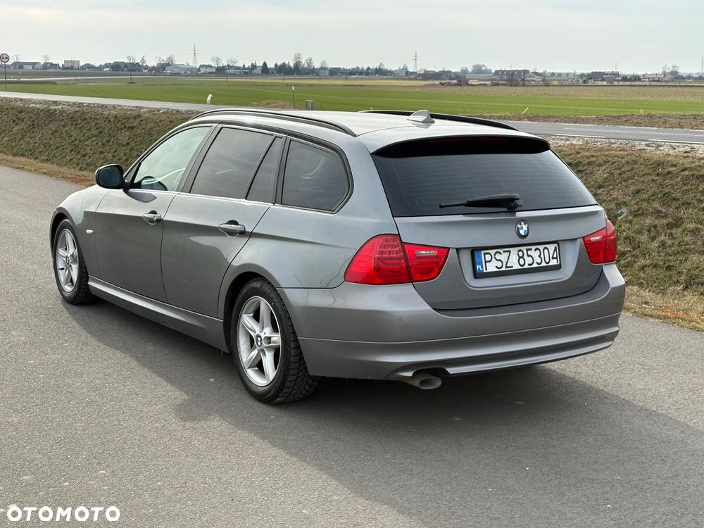 BMW Seria 3 318d - 5