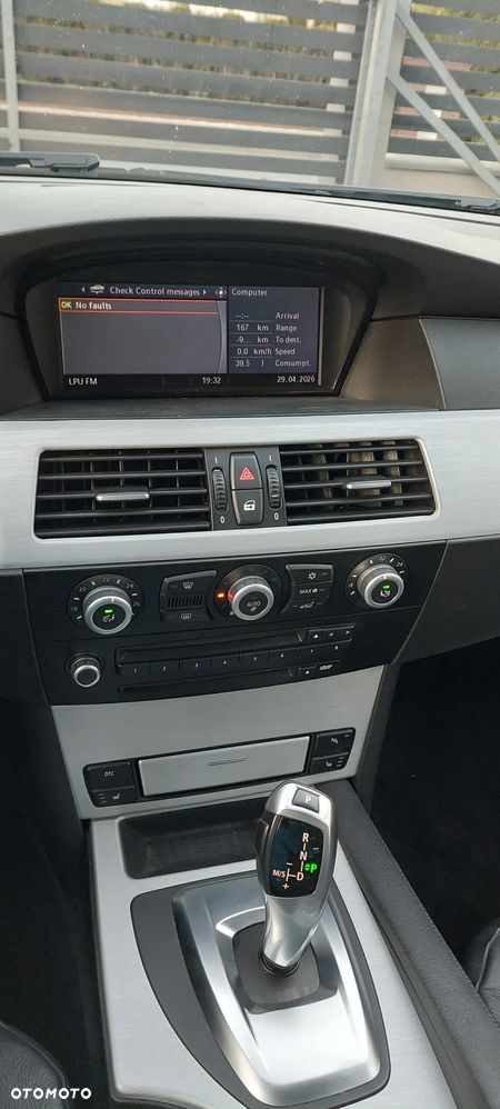 BMW Seria 5 525d - 10