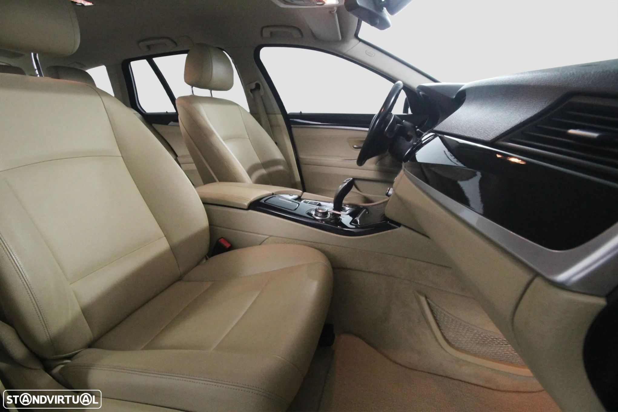 BMW 520 d xDrive Auto - 14