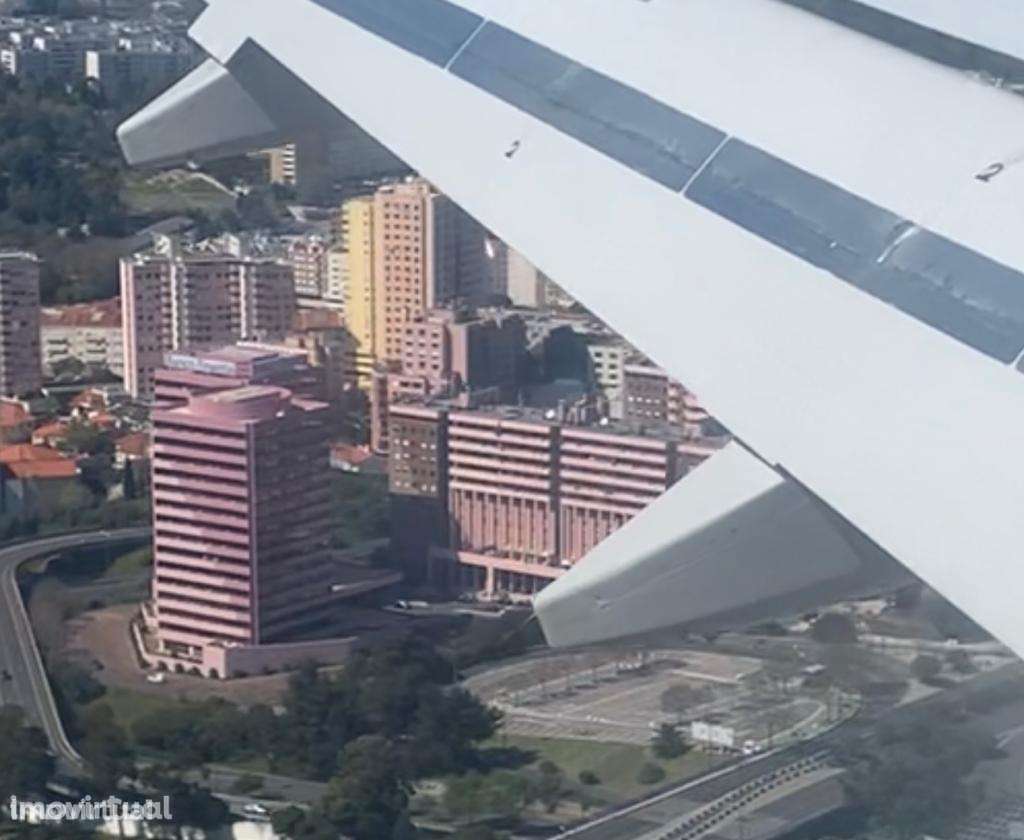 Parqueamento para 4 Motos , Piso entrada, segurança 24 horas - Grande imagem: 3/7