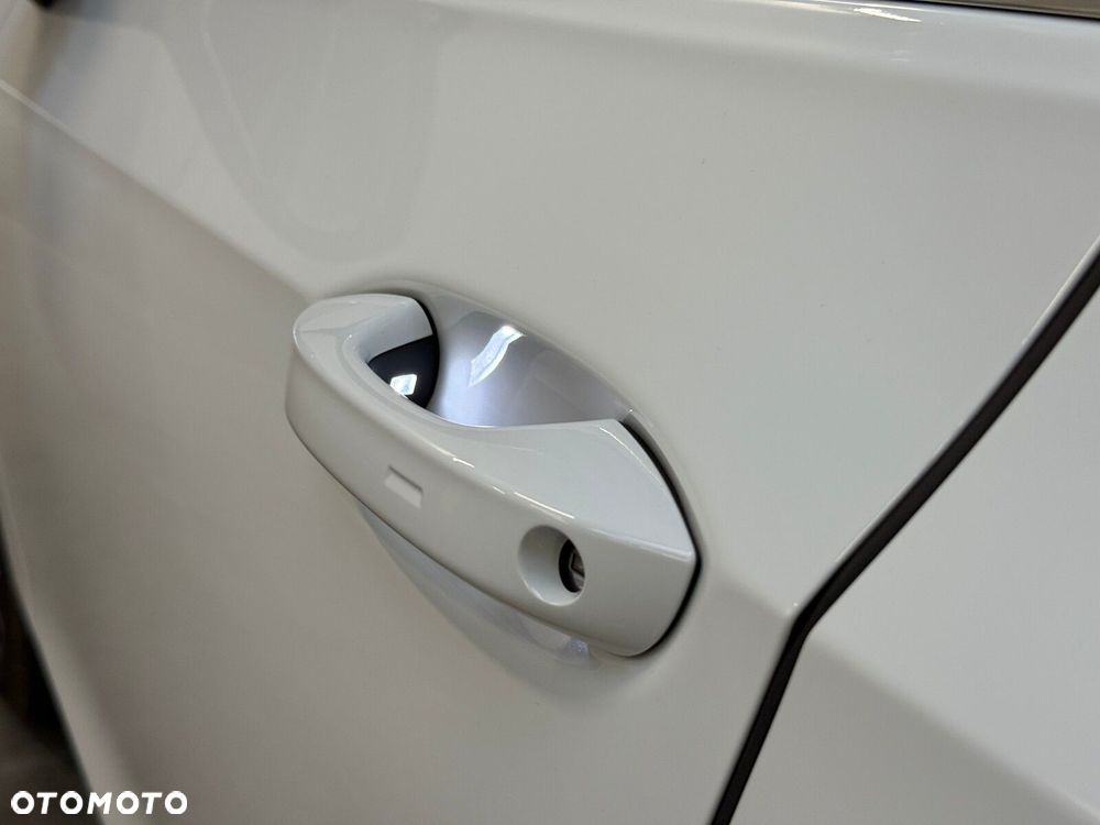 Volkswagen Golf - 10