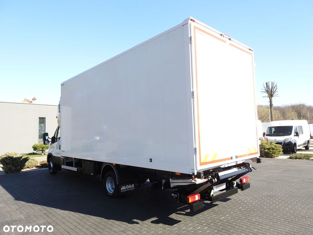 Iveco DAILY 70C18 KONTENER WINDA 14 PALET WEBASTO TEMPOMAT NAWIGACJA LEDY BLIŹNIACZE KOŁA KLIMATYZACJA  180KM - 10