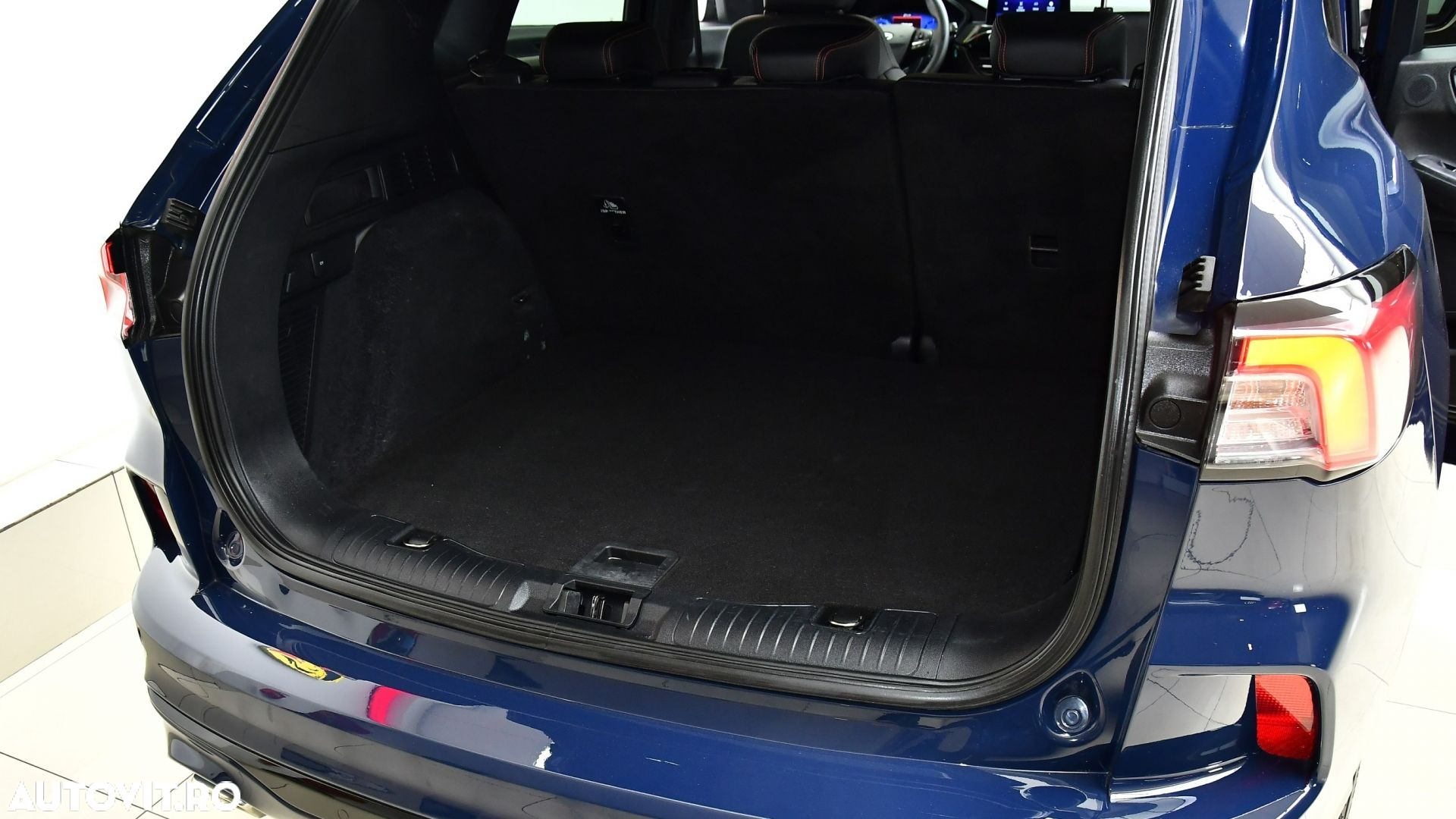 Ford Kuga 2.0 EcoBlue Aut. 4x4 ST-LINE - 28