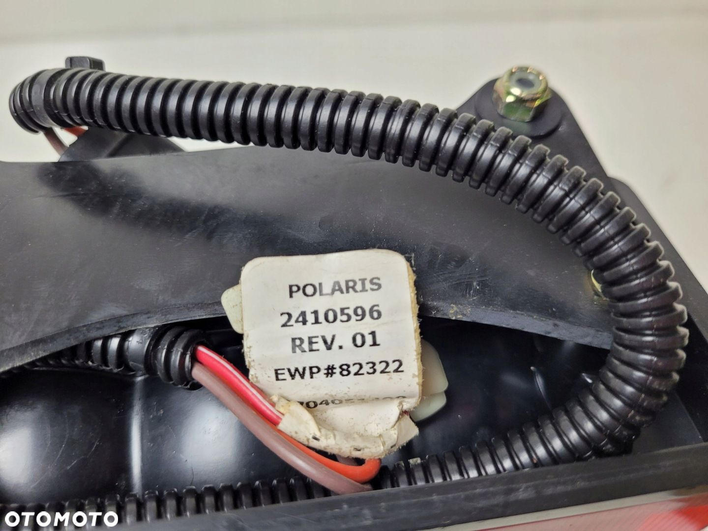 POLARIS PREDATOR 05-06 LAMPA TYLNA TYŁ - 8