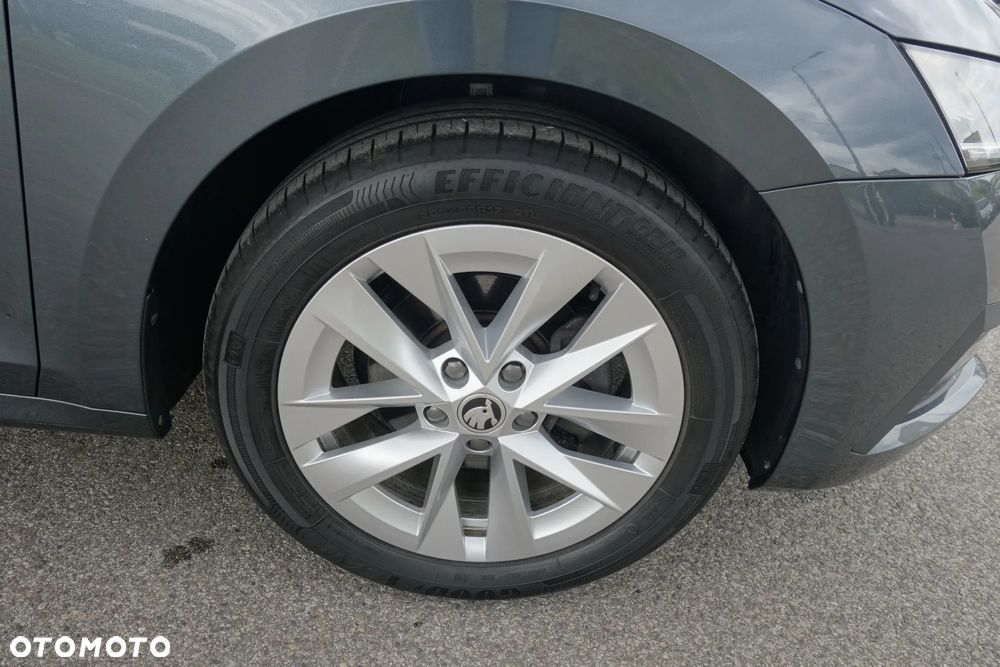Skoda Octavia 2.0 TDI Ambition DSG - 8