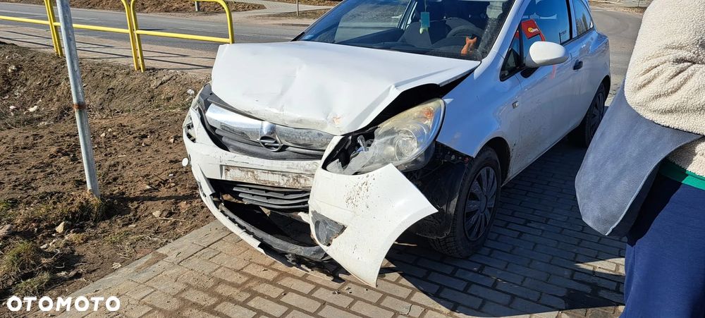 Opel Corsa 1.3 CDTI Essentia - 1
