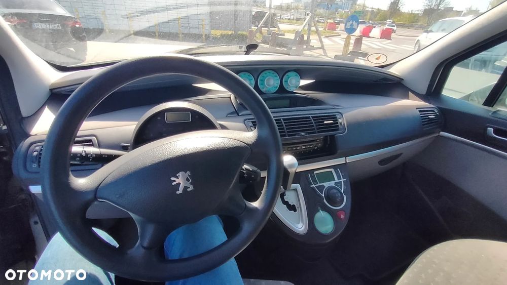 Peugeot 807 V6 205 Platinum Pullmann - 22