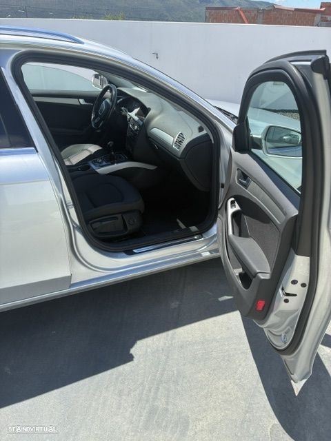 Audi A4 2.0 TDI DPF Ambition - 9