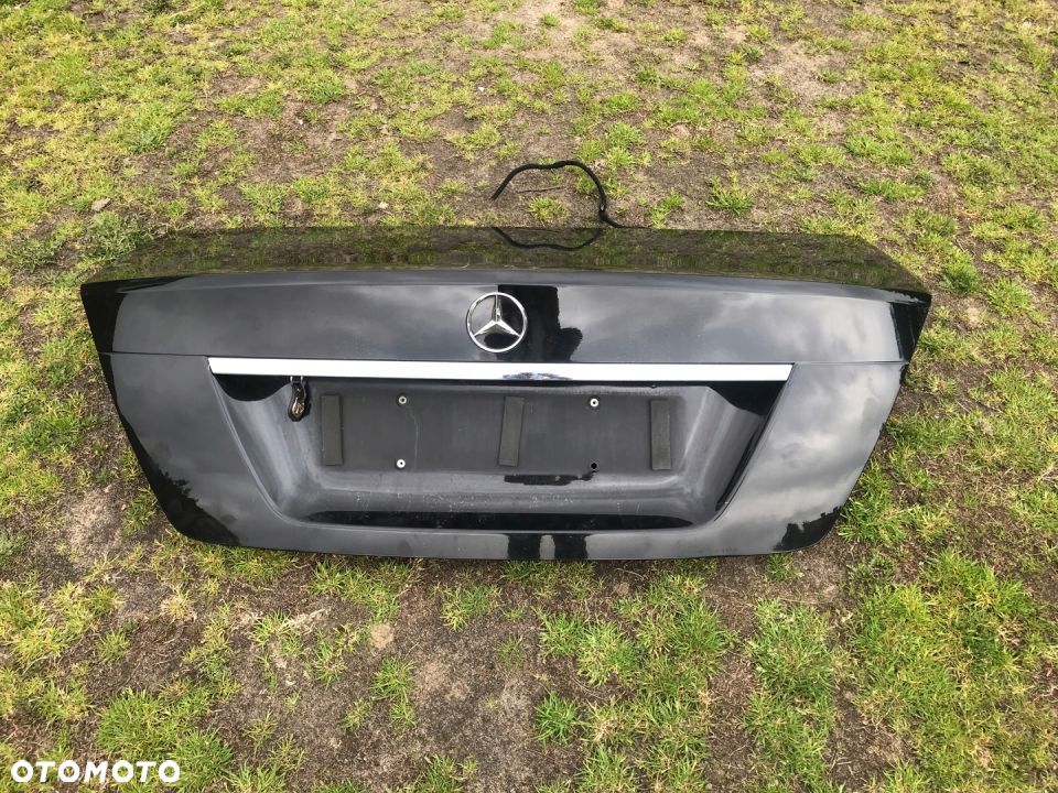 MERCEDES 204 kompletna klapa kolor 197 igla - 1