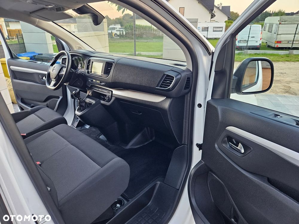 Opel Vivaro - 25