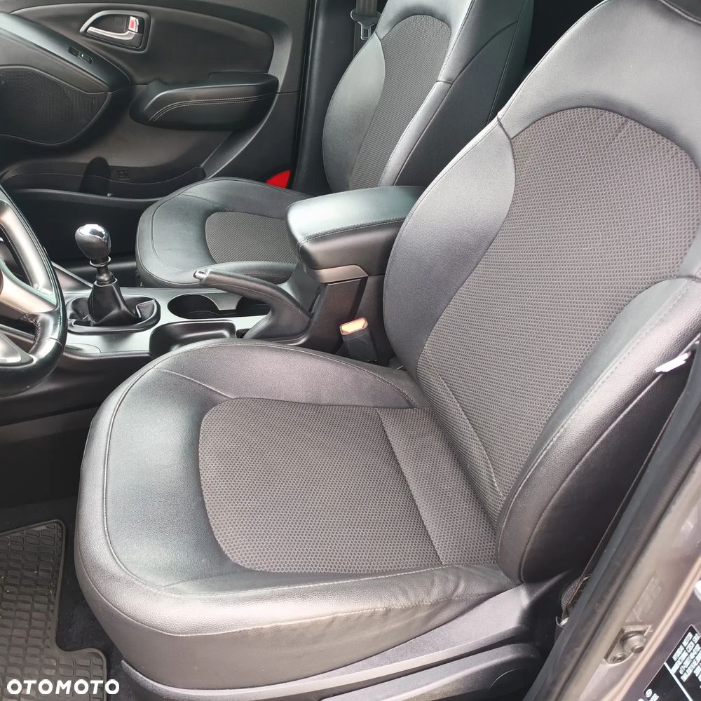 Hyundai ix35 2.0 CRDi Premium 2WD - 16