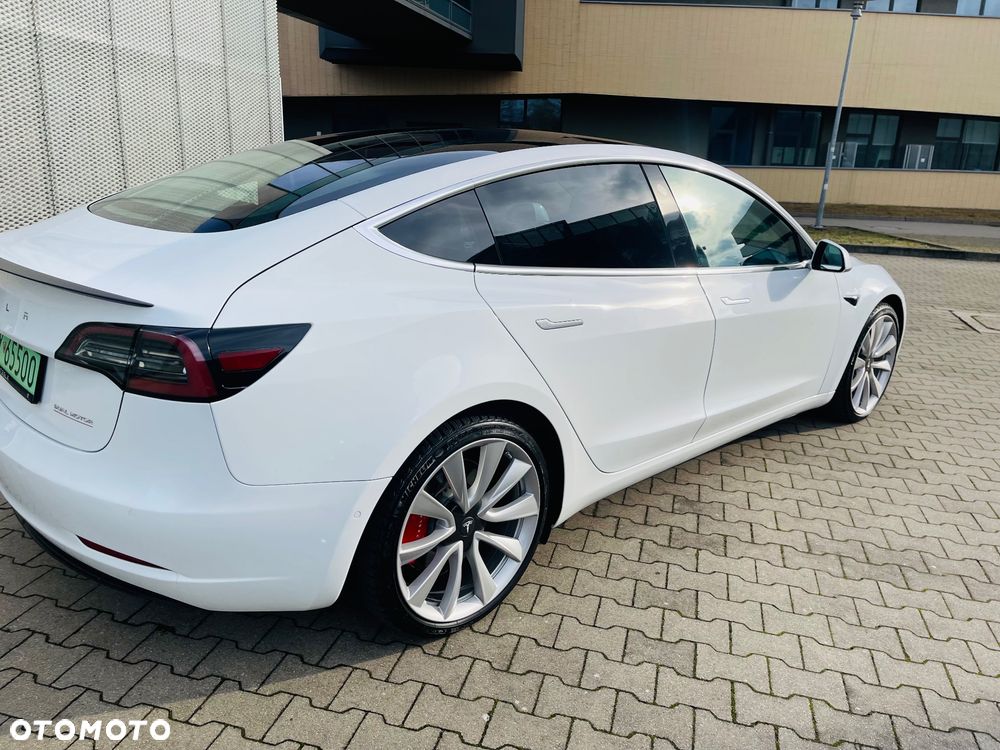 Tesla Model 3 Langstreckenbatterie Allradantrieb Dual Motor Performance - 15