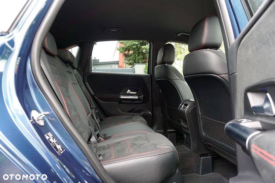 Mercedes-Benz Klasa B 180 7G-DCT AMG Line Advanced Plus - 23