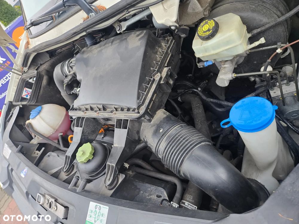 Volkswagen Crafter - 11