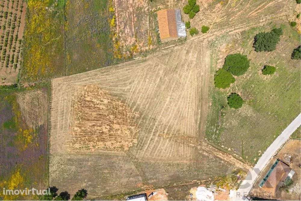 Terreno com Alto Potencial de Construção - Grande imagem: 3/10