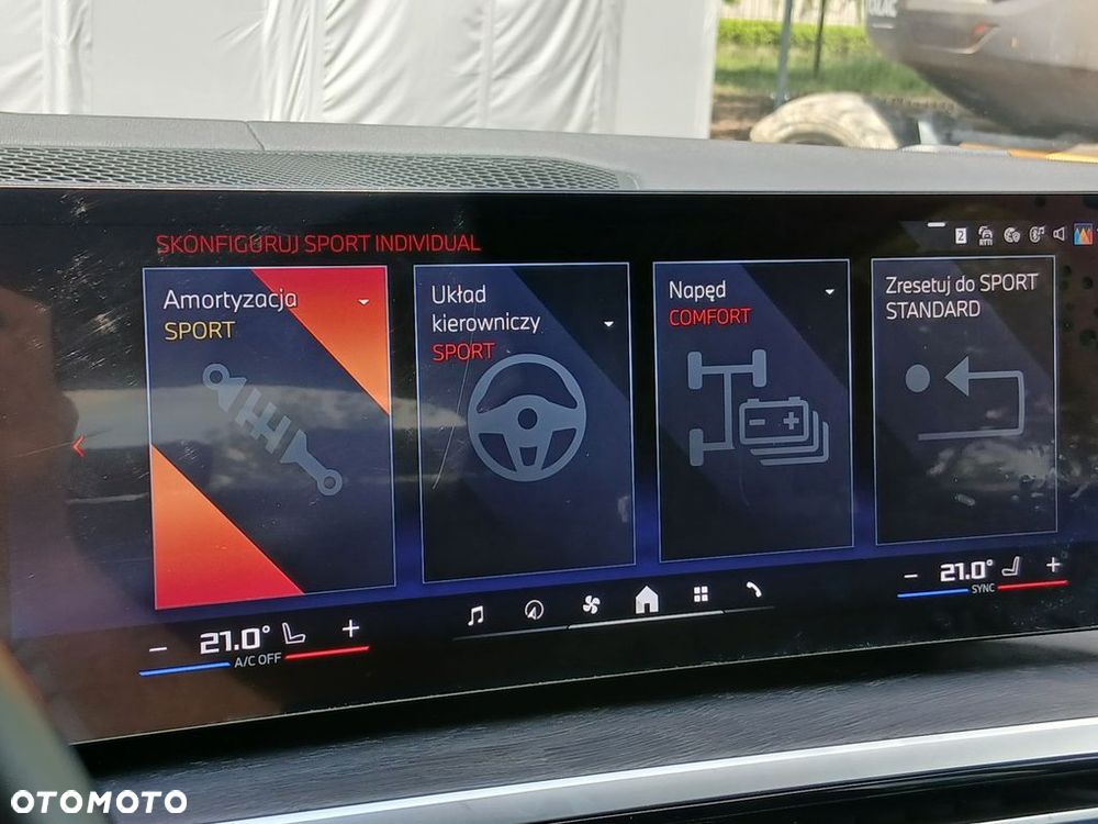 BMW i4 - 21