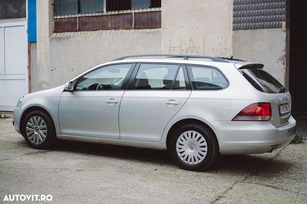 Volkswagen Golf 1.6 TDI DPF Comfortline - 8