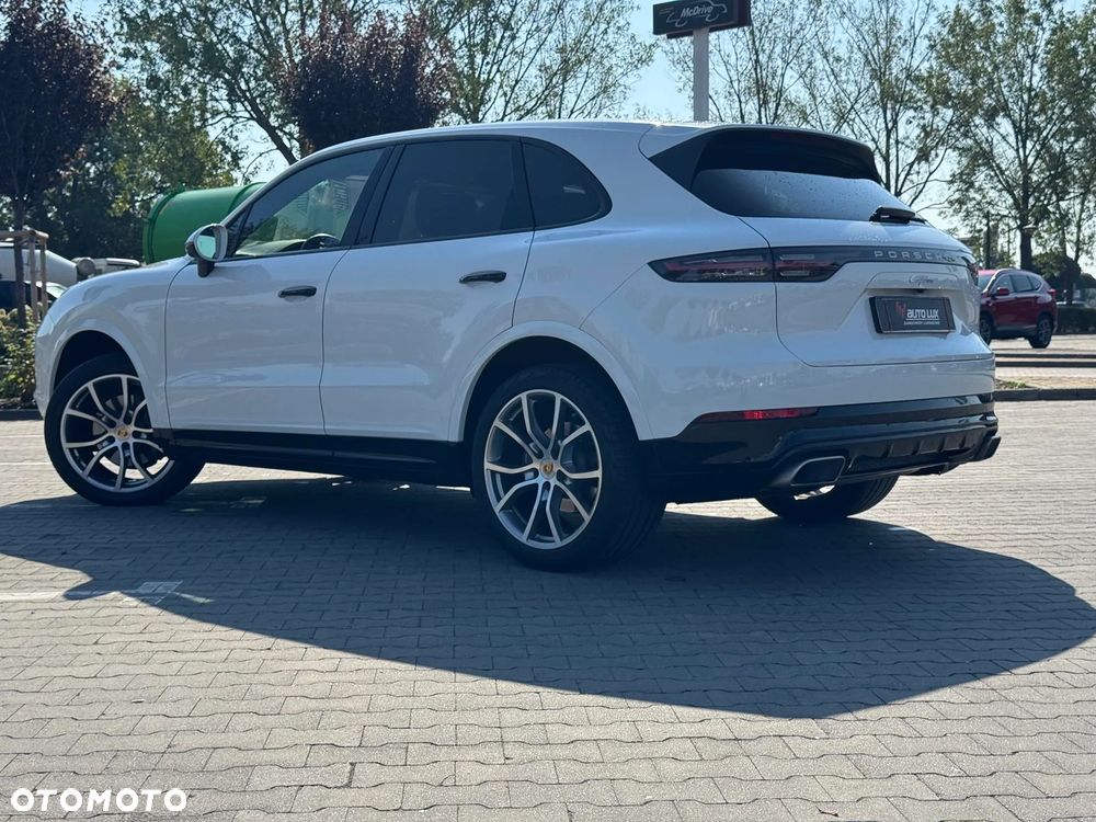 Porsche Cayenne - 3