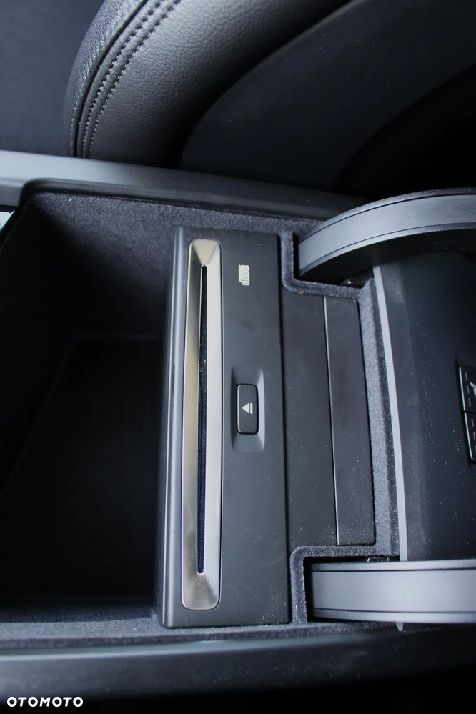 Volvo V60 D3 Geartronic Momentum Pro - 38