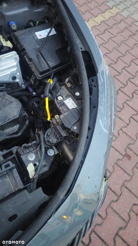 Peugeot 408 1.2 PureTech GT S&S EAT8 - 29