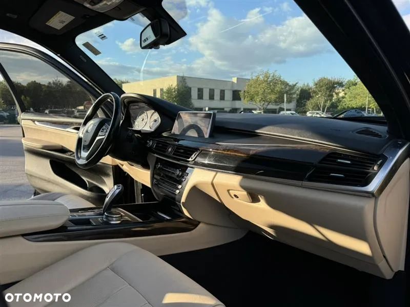 BMW X5 xDrive35i - 13