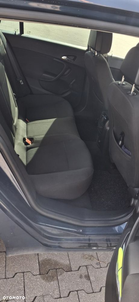 Opel Insignia 1.8 Sport - 15