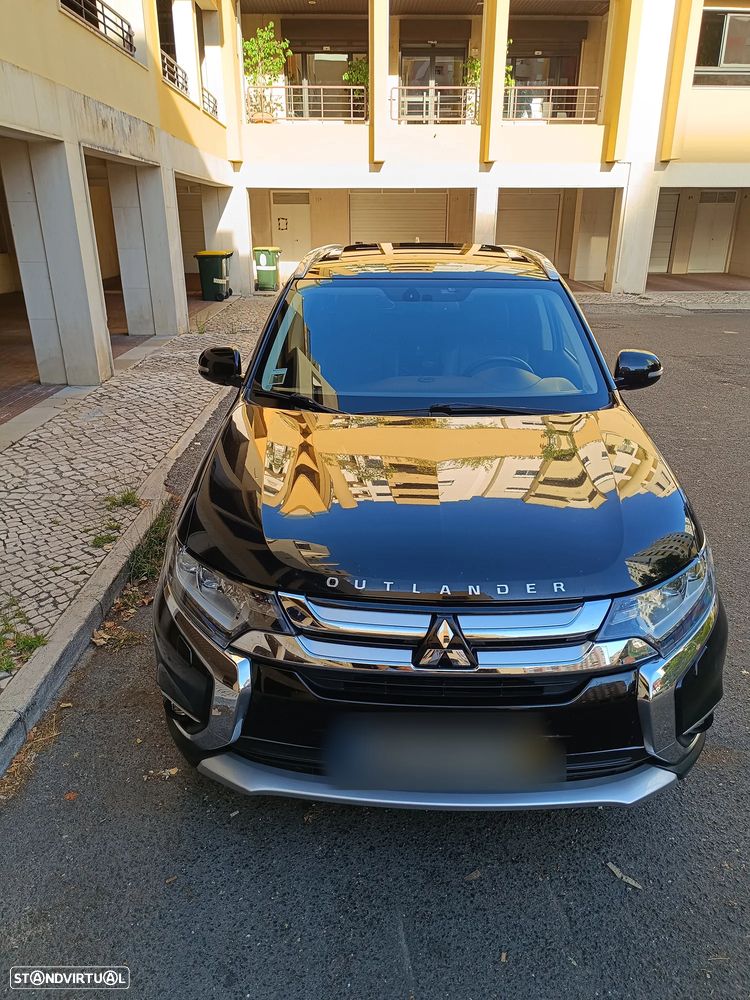 Mitsubishi Outlander 2.2 DI-D Instyle Navi - 23