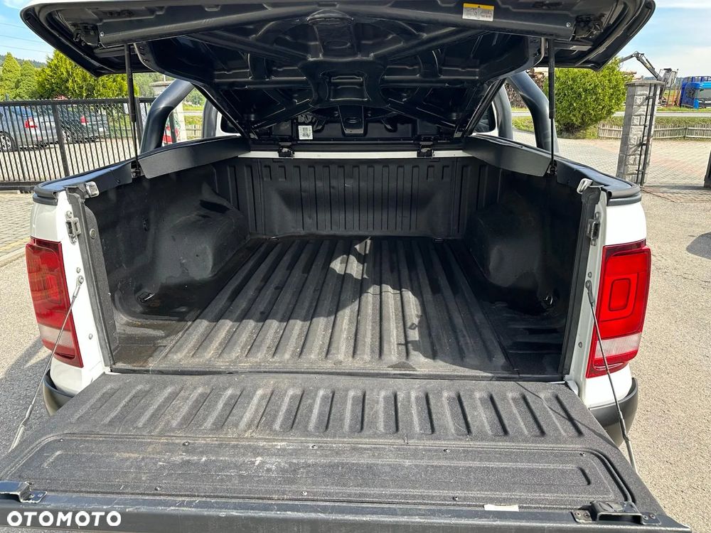 Volkswagen Amarok - 16