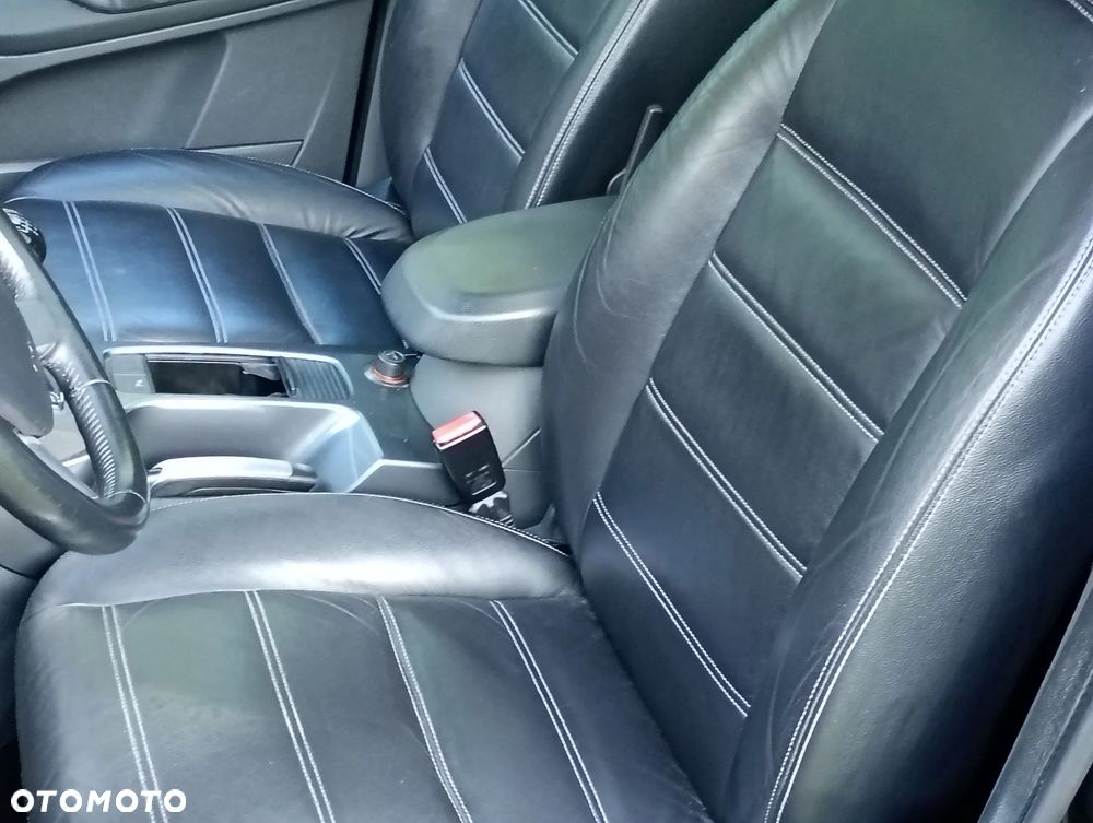 Ford Kuga - 15