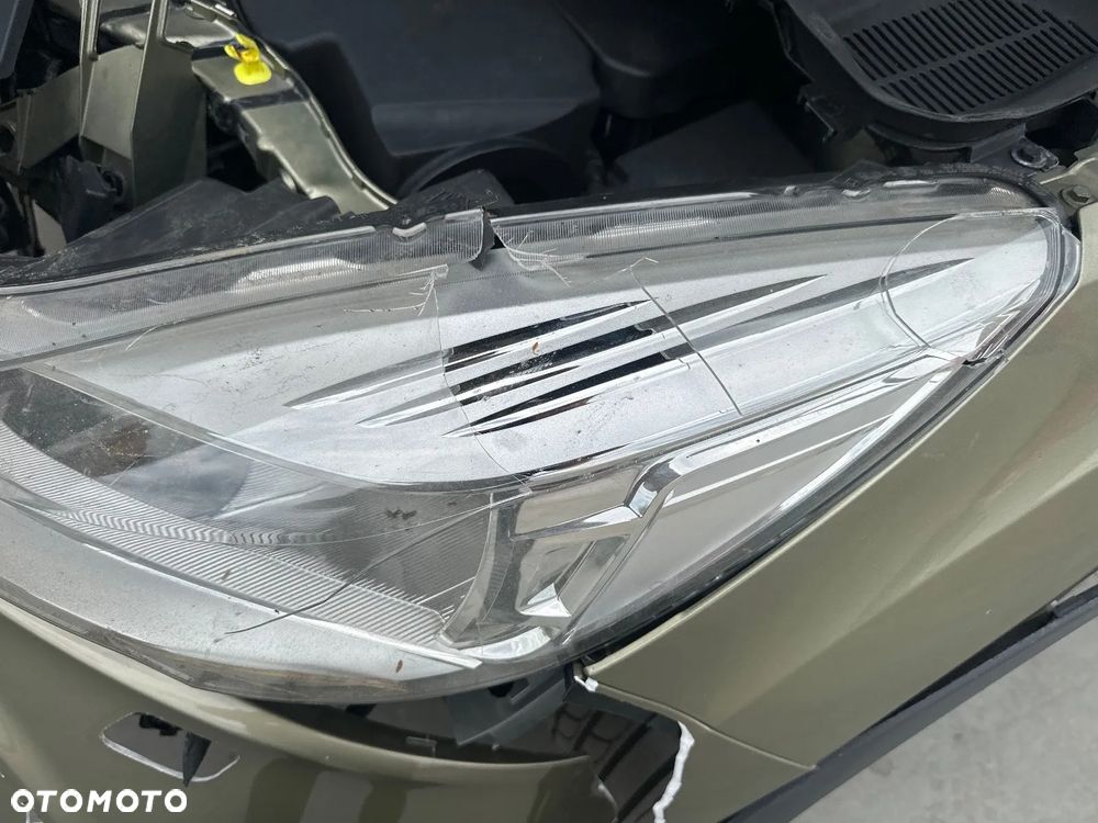 Ford Kuga - 11