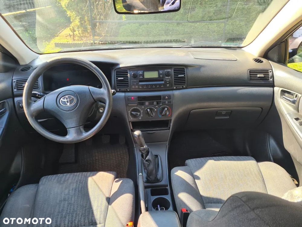 Toyota Corolla - 3