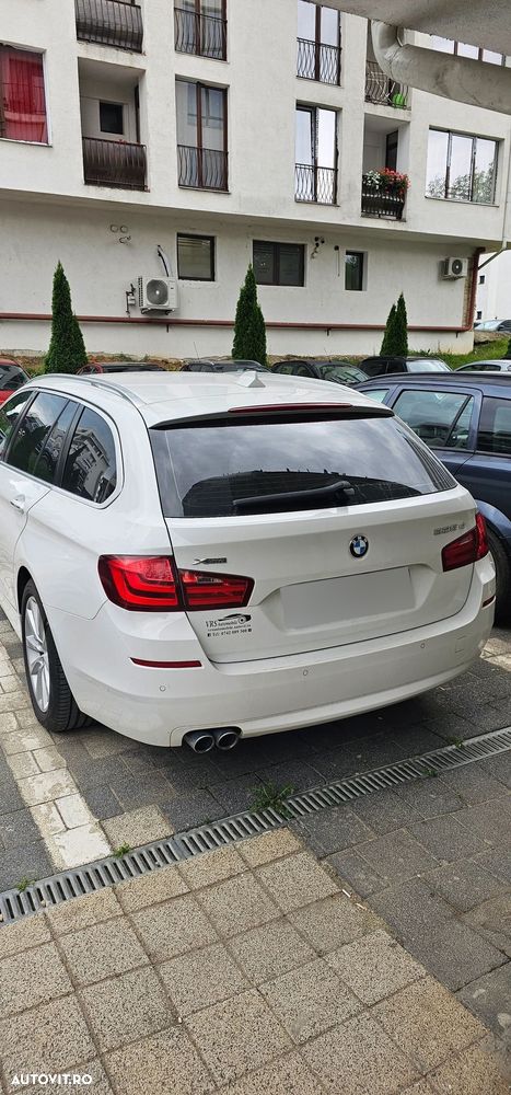 BMW Seria 5 525d xDrive - 5