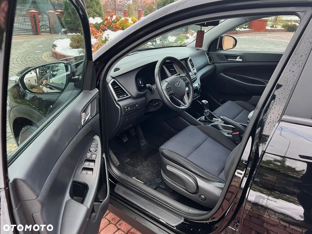 Hyundai Tucson blue 1.7 CRDi 2WD Style - 34