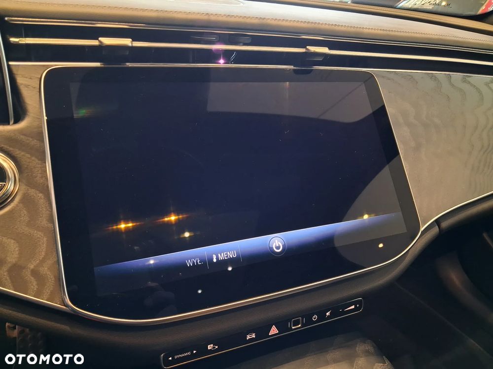 Mercedes-Benz Klasa E 220 d 4-Matic - 13