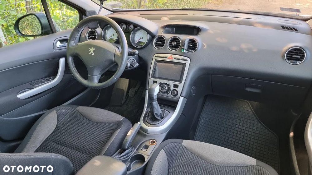 Peugeot 308 1.6 Premium Plus - 11