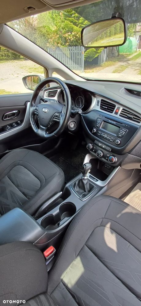Kia Ceed - 4