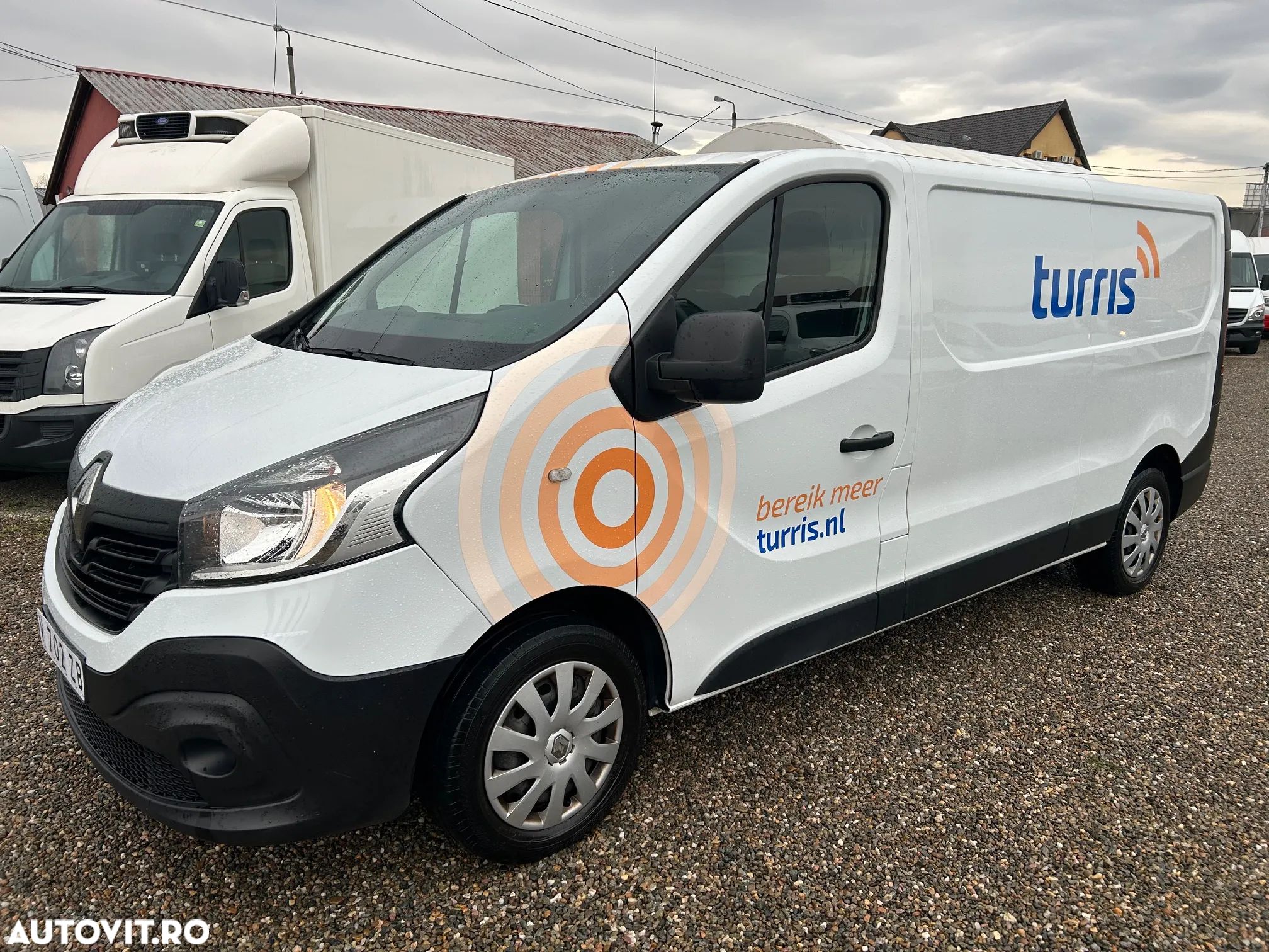 Renault Trafic - 1