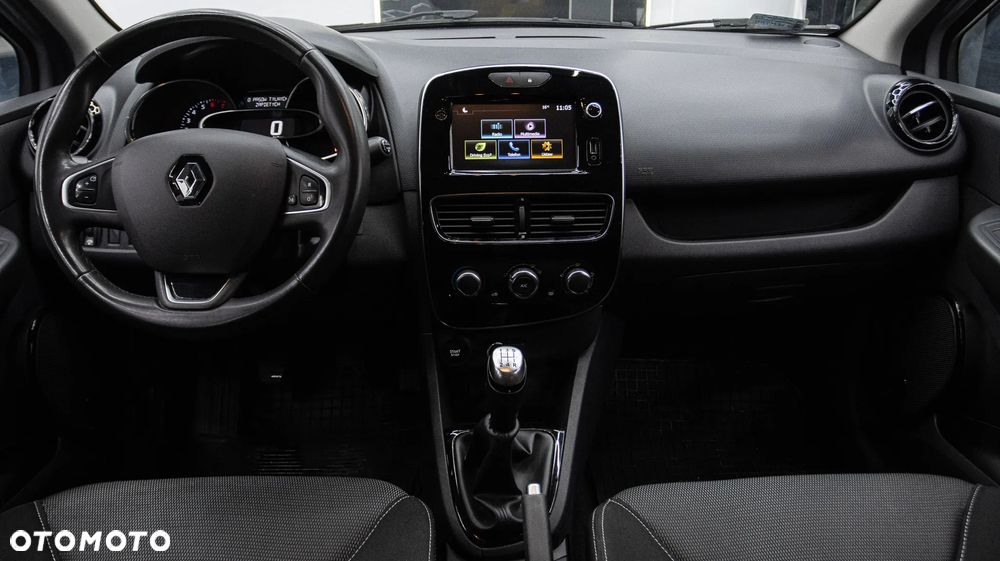 Renault Clio - 11